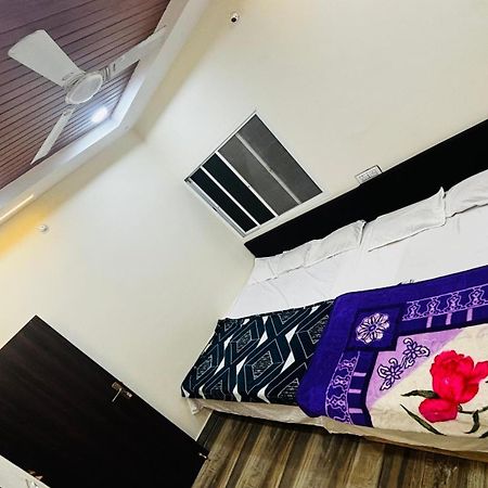 Hotel Shreenidhi Comfort Stay Ujaim Exterior foto