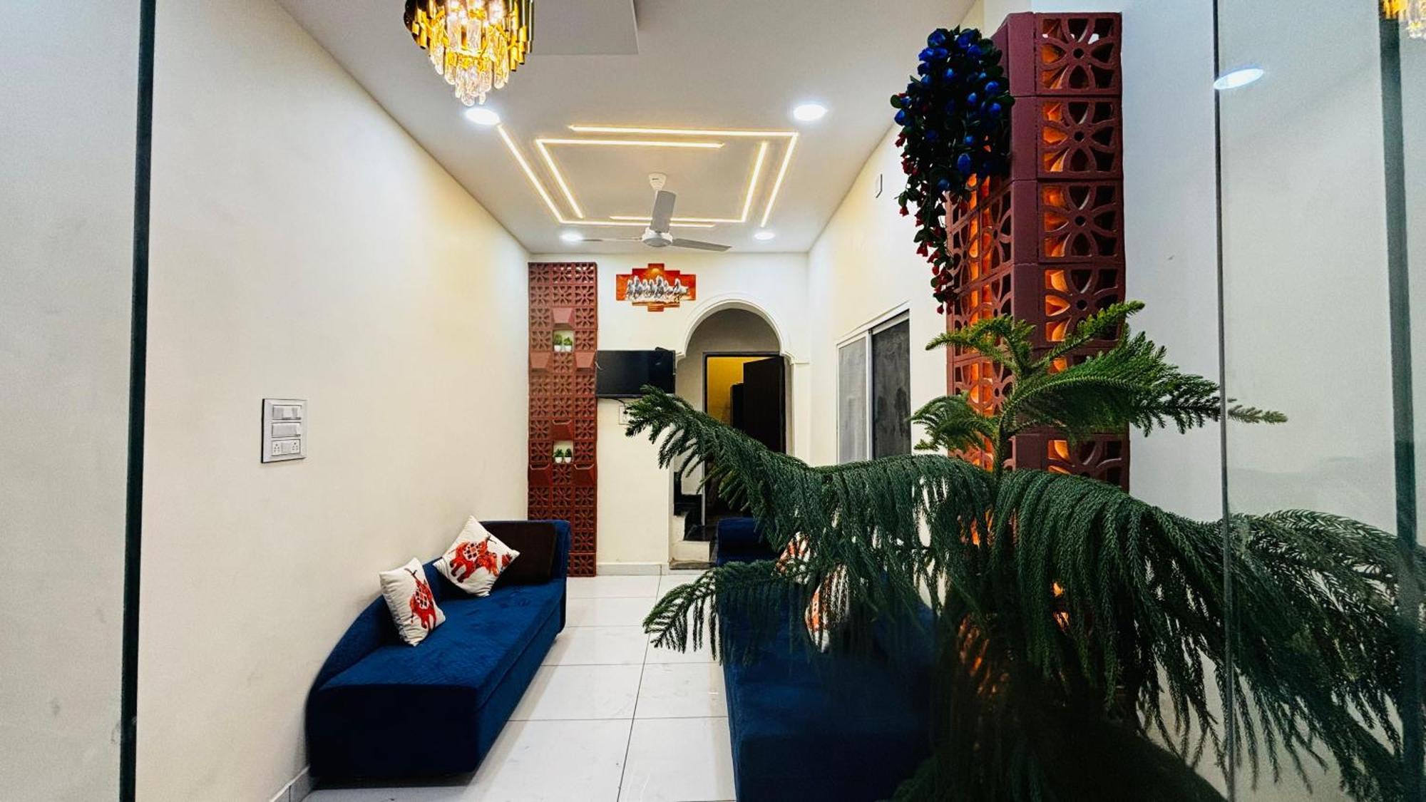 Hotel Shreenidhi Comfort Stay Ujaim Exterior foto